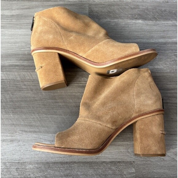 UGG Ginger Open Toe Boot Bootie Sandal Size 8 Suede Comfort - Picture 6 of 8